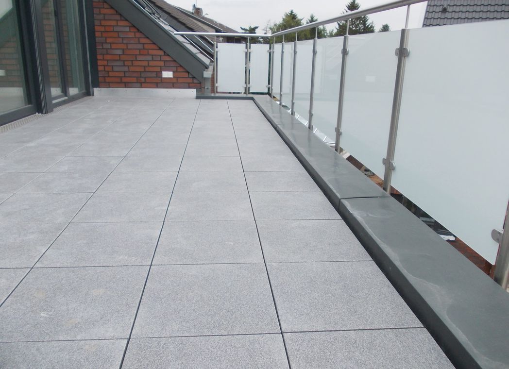 Balkon- & Terrassenbeläge – Referenz von Reiners Dachbau